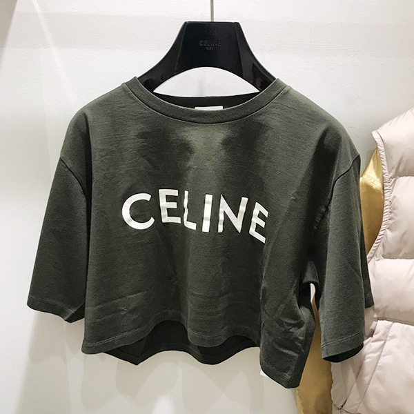 셀린느 레터링 로고 루즈핏 크롭 티셔츠